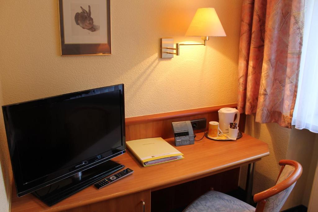 Hotel Luga Nürnberg Szoba fotó