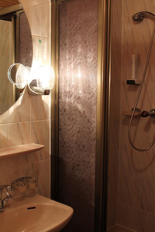 Hotel Luga Nürnberg Kültér fotó